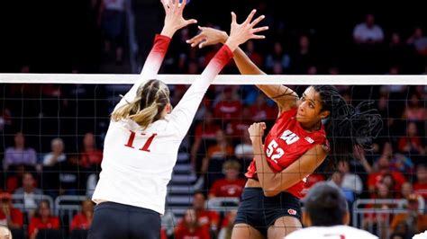 what happened with the wisconsin volleyball team|Wisconsin volleyball swept by Nebraska, falls out of Big Ten race